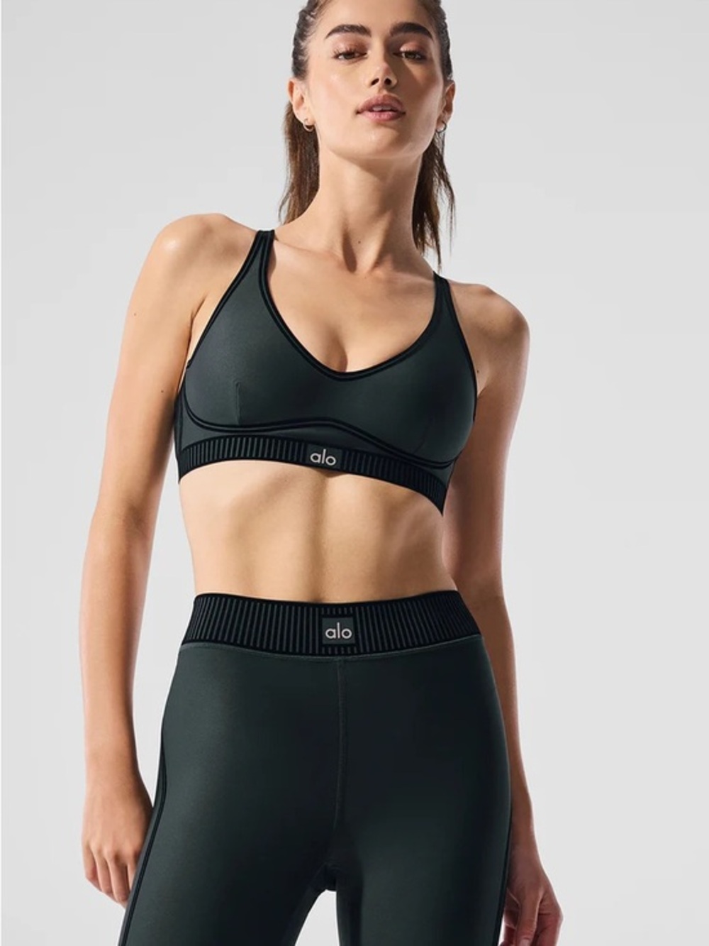 Alo Airlift Line Up Bra - Charcoal Green
